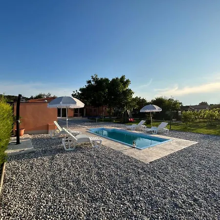 Dora House With Wifi And Outdoor Swimming Pool Ferienhaus Pula