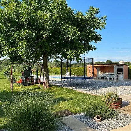 Dora House With Wifi And Outdoor Swimming Pool Pola