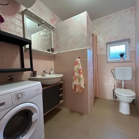 Ferienhaus Dora House With Wifi And Outdoor Swimming Pool Pula