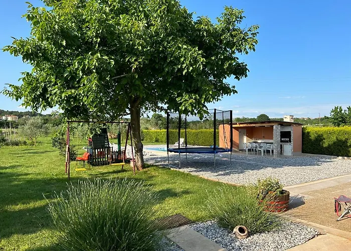 Dora House With Wifi And Outdoor Swimming Pool Pola