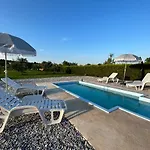 Vikendica Dora House With Wifi And Outdoor Swimming Pool *