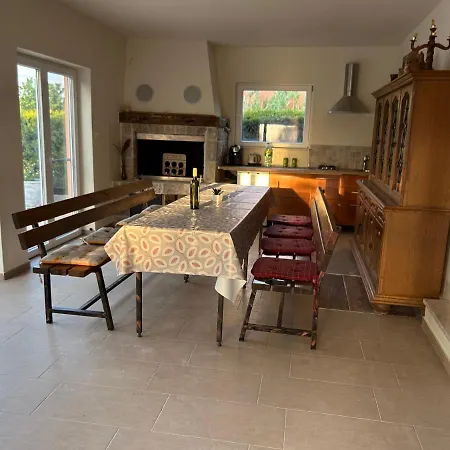 Casa vacanze Dora House With Wifi And Outdoor Swimming Pool *