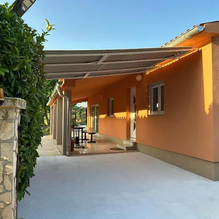 Ferienhaus Dora House With Wifi And Outdoor Swimming Pool *