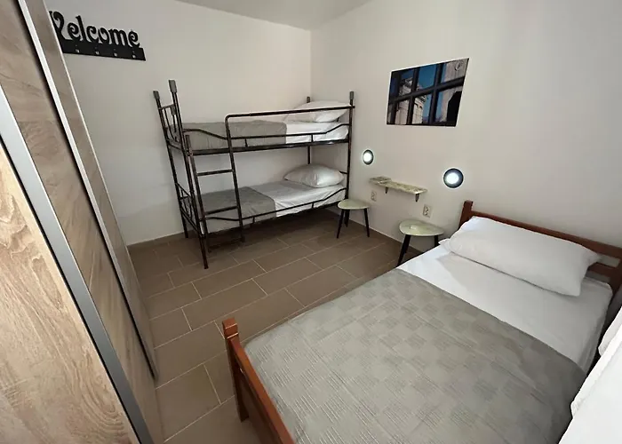 펜션 Dora House With Wifi And Outdoor Swimming Pool *