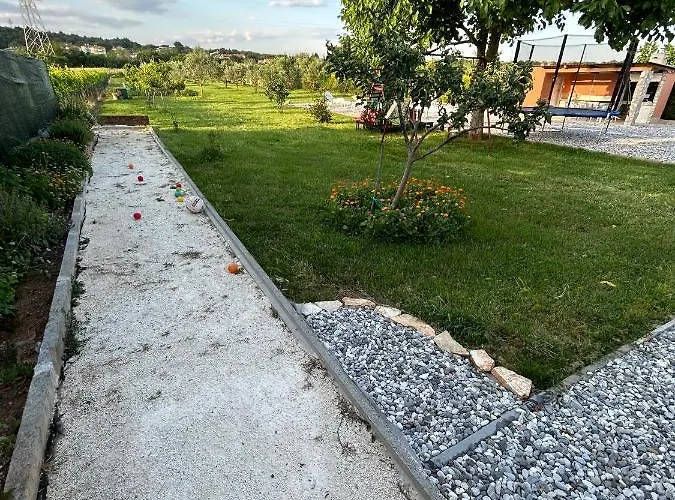 Dora House With Wifi And Outdoor Swimming Pool Vikendica *