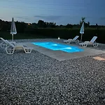 Holiday home Dora House With Wifi And Outdoor Swimming Pool Pula